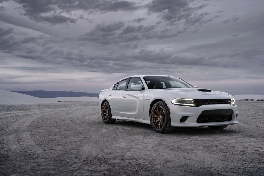  Dodge Charger SRT Hellcat 2015 года  (фото 47 из 111)